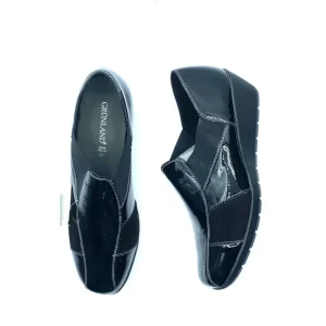 GRUNLAND MOCASSINI IN PELLE SCAMOSCIATA E VERNICE NERI